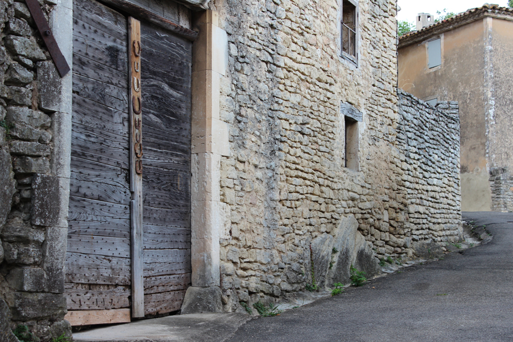 Alley in Goult France