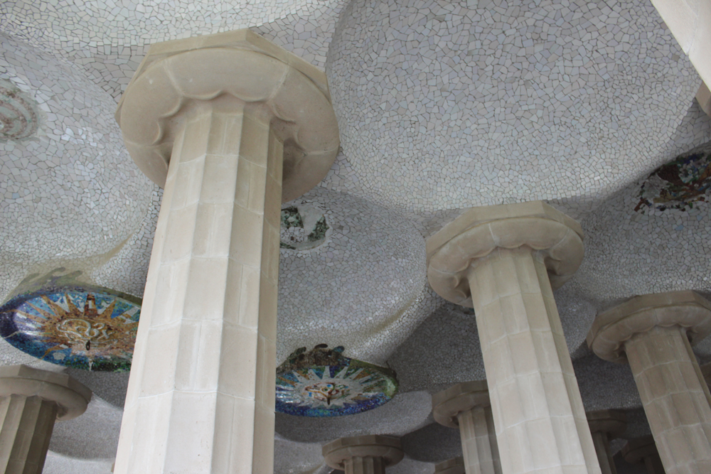 Park Güell has columns holding up the courtyard